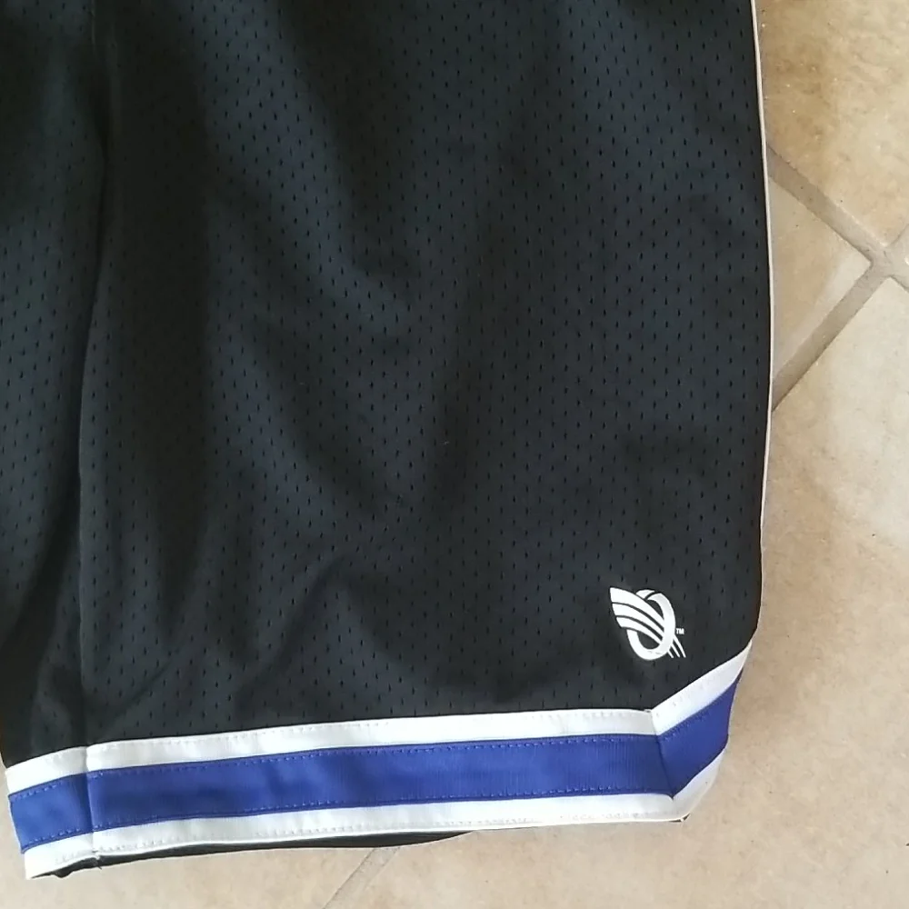 Osh kosh black pull on mesh sports shorts 12